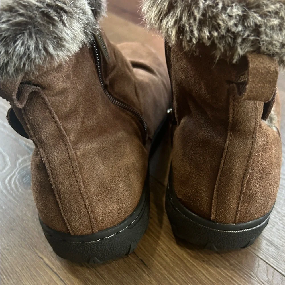 Khombu leather Brown Fur-Lined Winter Boots ! Size 8